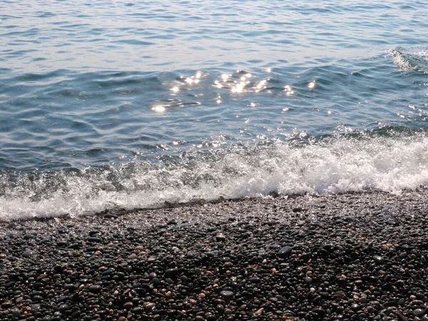 Красиві Морські Хвилі Галькові Пляжні Курорти — стокове фото