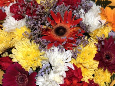 Tatil süsü için buketteki güzel çiçekler.