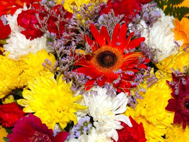 Tatil süsü için buketteki güzel çiçekler.