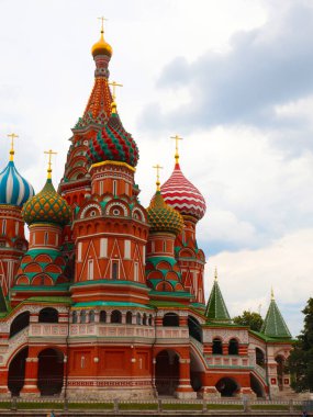 St. Kubbeleri Moskova Kızıl Meydanı 'ndaki Basil Katedrali Rusya