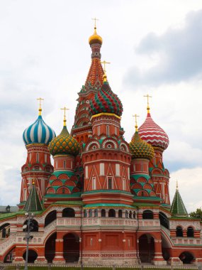 St. Kubbeleri Moskova Kızıl Meydanı 'ndaki Basil Katedrali Rusya