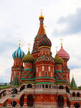St. Kubbeleri Moskova Kızıl Meydanı 'ndaki Basil Katedrali Rusya