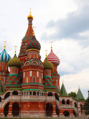 St. Kubbeleri Moskova Kızıl Meydanı 'ndaki Basil Katedrali Rusya