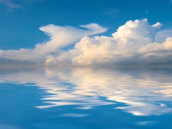 Reflection Sunny Cloudy Sky Surface Calm Sea — Stock Photo, Image