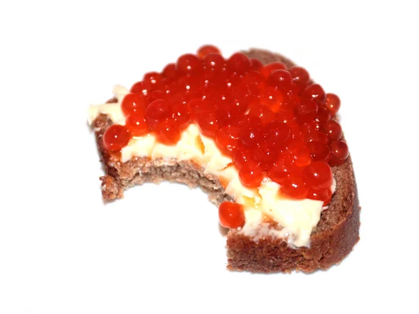 Marca Mordedura Superficie Sándwich Hecho Pan Oscuro Caviar Rojo — Foto de Stock