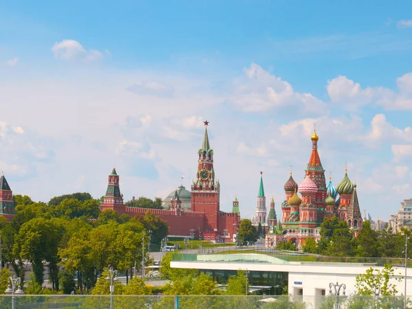 Vista Kremlin Moscou Partir Aterro Rio Moscou Rússia — Fotografia de Stock