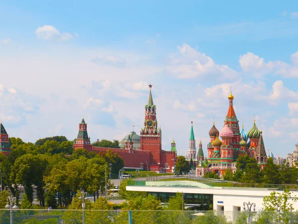 Vista Kremlin Moscou Partir Aterro Rio Moscou Rússia — Fotografia de Stock