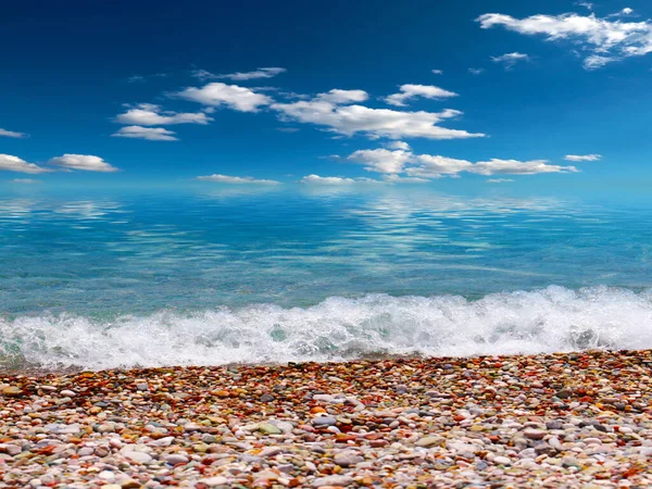 Морской Пейзаж Волнами Песчаным Пляжем — стоковое фото