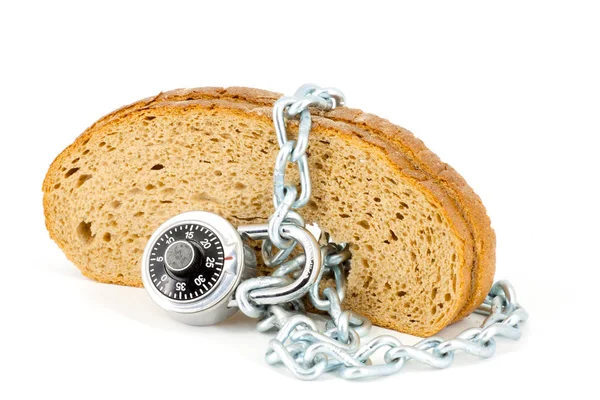 Sneetjes brood vergrendeld met een hangslot — Stockfoto