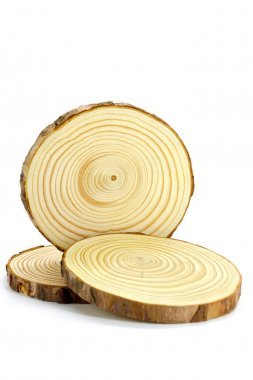 Doğal yuvarlak ahşap dilimleri