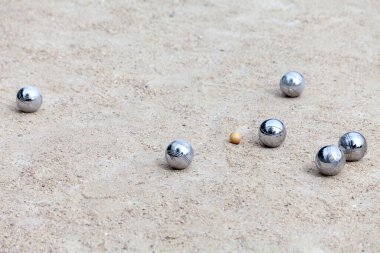 Tipik Fransız oyunu Jeu de boule için bocce topları