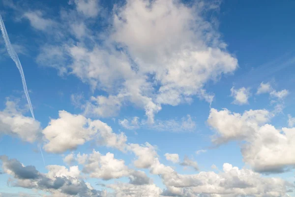 Wolken am Himmel — Stockfoto