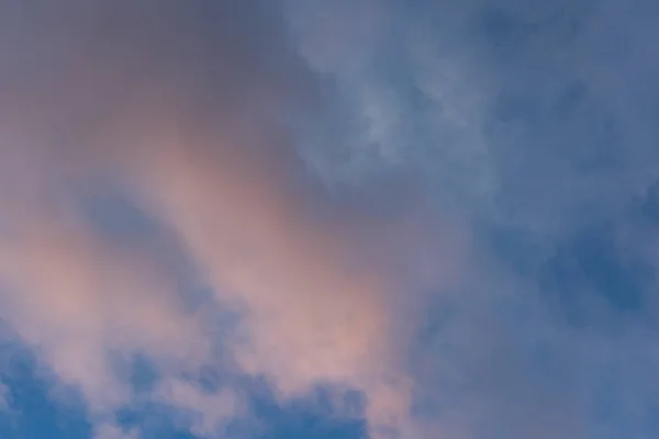 Blick Auf Bewölkten Blauen Himmel Als Hintergrund — Stockfoto