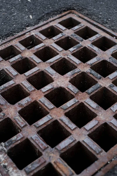 Metalen Buis Met Stalen Staven Rechtenvrije Stockfoto's