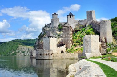 Eski Ortaçağ sur Golubac, Sırbistan