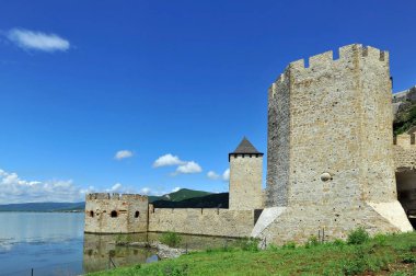 Eski Ortaçağ sur Golubac, Sırbistan