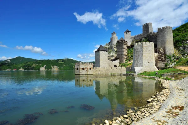 Antiga Fortificação Medieval Golubac Sérvia — Fotografia de Stock