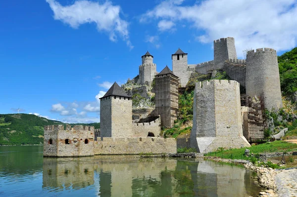 Antigua Fortificación Medieval Golubac Serbia — Foto de Stock