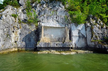 Tabula Traiana, Sırbistan