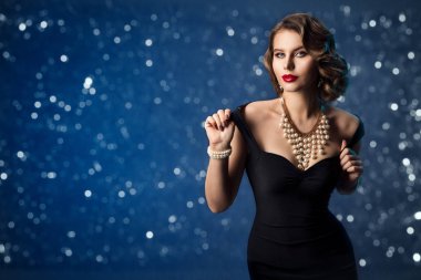 Retro Model, Eski Moda Kadın Güzellik Portre, Saç Makyaj