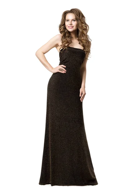 Siyah Uzun Elbiseli Zarif Kadın Gece Elbisesi Giyen Güzel Kadın — Stok fotoğraf