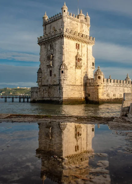 Belem torre de reflexión — Foto de Stock