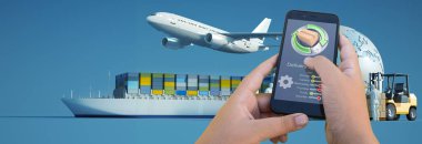 Arka planında uçak, kamyon, gemi ve minibüs olan bir akıllı telefon dağıtım uygulamasının 3 boyutlu görüntülenmesi