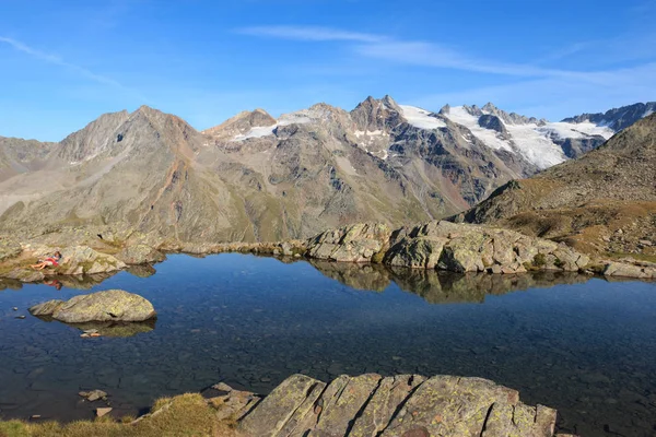 Lauson Pond High Valnontey Gran Paradiso National Park — стокове фото