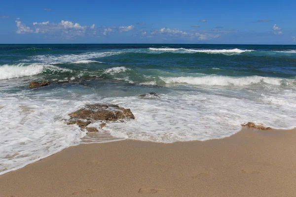 Красивый Пляж Феоли Торремарино Кальдерон — стоковое фото