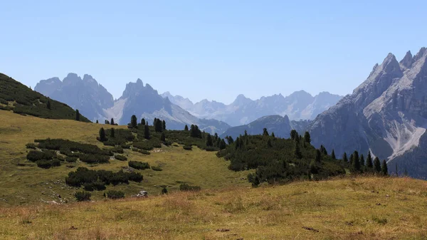 Vista Panorâmica Das Montanhas Pastagens Prato Piazza Vale Braies — Fotografia de Stock