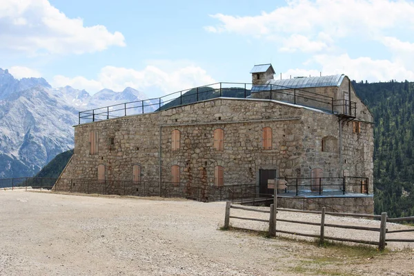 Old Fort Prato Piazza Shelter Vallandro — Stock fotografie