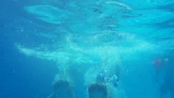 Enfants Lunettes Natation Sur Souffle Retenir Vue Sous Marine Été — Video