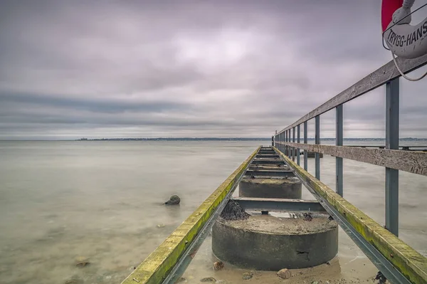 Velho Cais Praia Larod Fora Helsingborg Com Vista Para Oresund — Fotografia de Stock