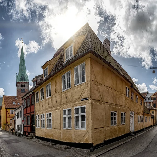 El edificio de la antigua esquina de Helsingor — Foto de Stock