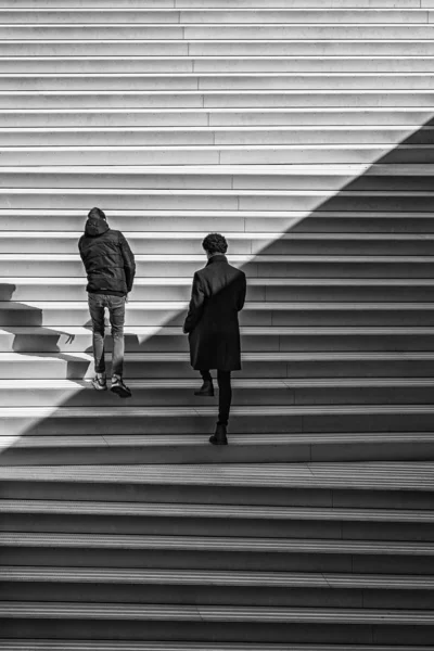 남자 헬 싱 또는 해양 박물관 계단 등반 — 스톡 사진