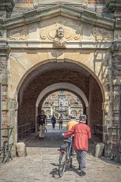 Frederiksborg Castle in Denmark Courtyard Entrance — Stock Photo, Image