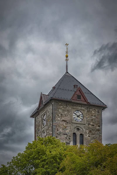 Torre dell'orologio della chiesa di Trondheim Var Frue — Foto Stock
