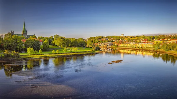 Río Trondheim Nidelva — Foto de Stock