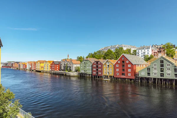 Trondheim Dockside Almacenes Editorial — Foto de Stock