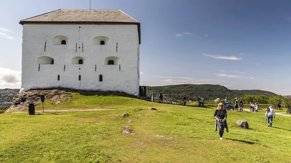 Trondheim Kristiansten Fortress atrakcją turystyczną — Zdjęcie stockowe