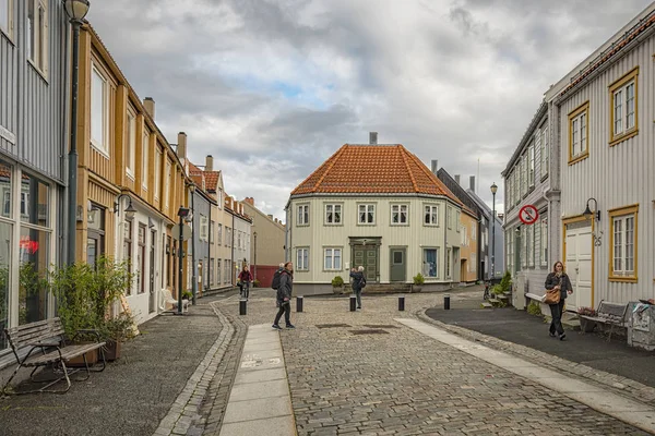 Trondheim Bakklandet Straße ansehen — Stockfoto