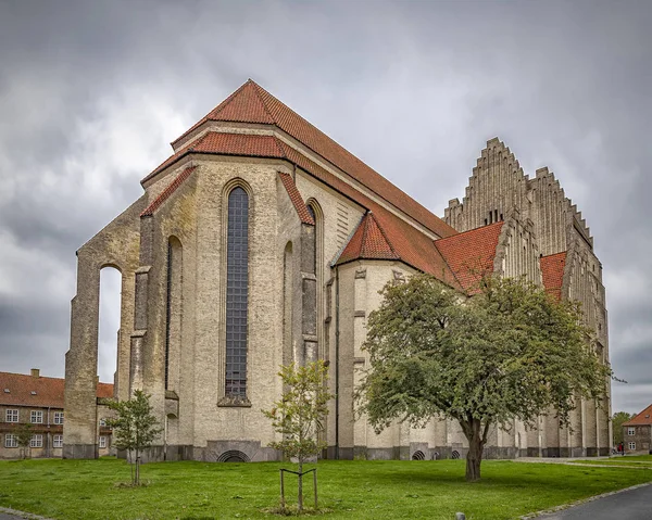 Kopenhagen Grundtvigs Kirche hinten rechts — Stockfoto