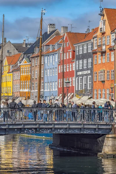 Copenhague Nyhavn Distrito Turistas Selfie Puente — Foto de Stock