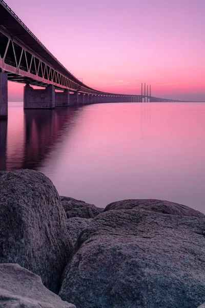 Malmo Svédország Szeptember Oresunds Híd Amely Összeköti Svédországot Dániával Naplementekor — Stock Fotó
