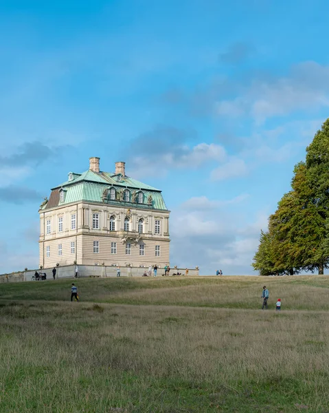 Klampenborg Δανια Οκτωβριου 2020 Hermitage Palace Στο Πάρκο Dyrehaven Στη — Φωτογραφία Αρχείου