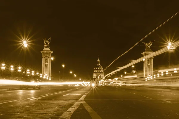 Zobacz Pont Alexandre Iii Paryżu Nocą — Zdjęcie stockowe