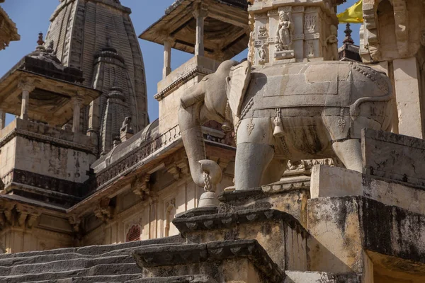 Statua Słonia Gospodarstwa Dzwon Starożytnej Świątyni Pobliżu Jaipur Indie — Zdjęcie stockowe