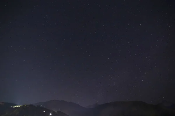 Himalaya Dağları Dharamshala Hindistan Yukarıda Gece Gökyüzü — Stok fotoğraf