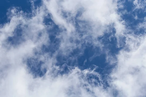 Blick Auf Weiße Wolken Blauen Himmel — Stockfoto