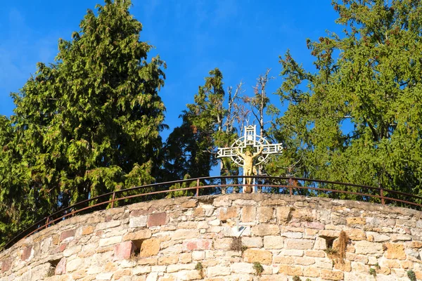 Stary Metalowy Krzyż Jezusem Miejscowości Turenne Francuskiej Limousin — Zdjęcie stockowe